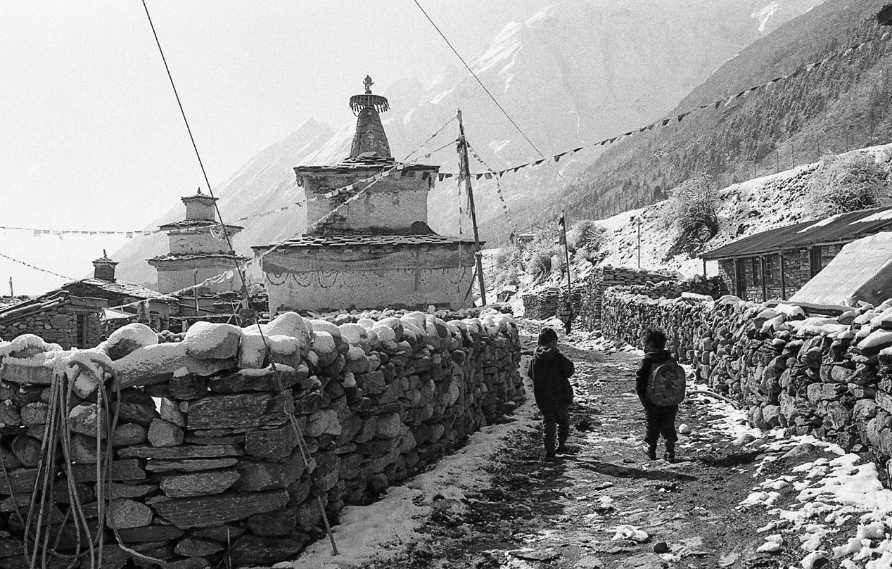 Самагаон, Манаслу трек